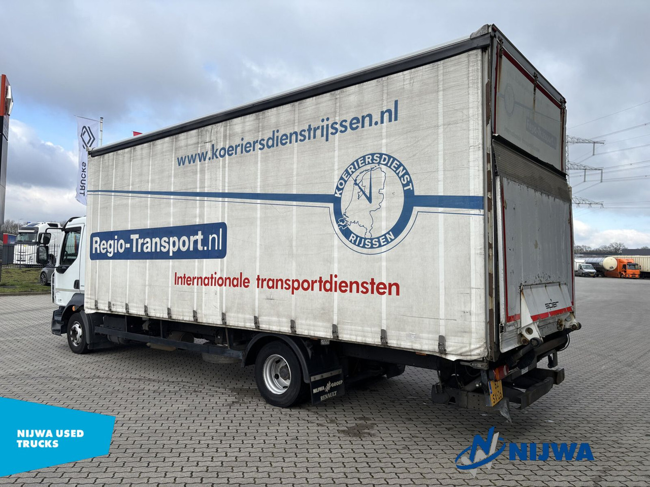 Renault MIDLUM 220 4x2 Schuifzeil + Laadklep - Тентована вантажівка: фото 4 Renault MIDLUM 220 4x2 Schuifzeil + Laadklep - Тентована вантажівка: фото 4