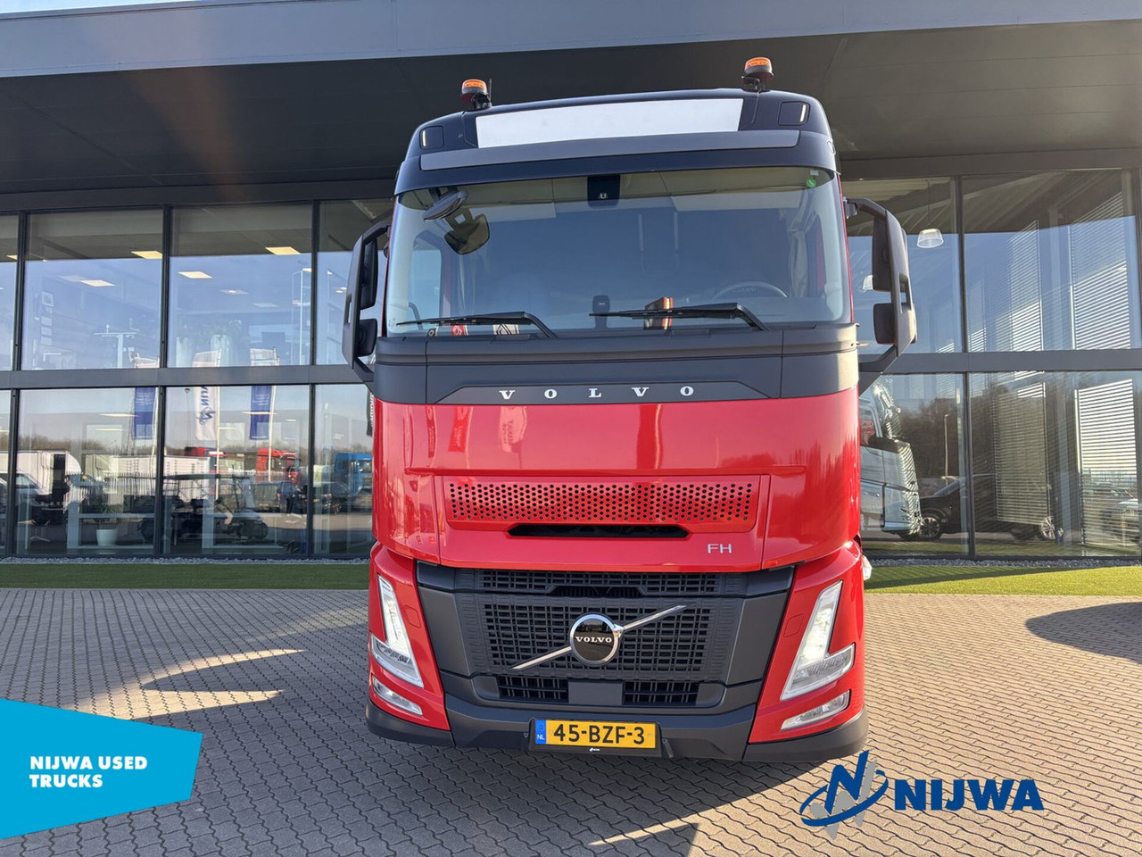 Volvo FH 460 Aero 6x2 Low Mileage + Liftas - Тягач: фото 5 Volvo FH 460 Aero 6x2 Low Mileage + Liftas - Тягач: фото 5