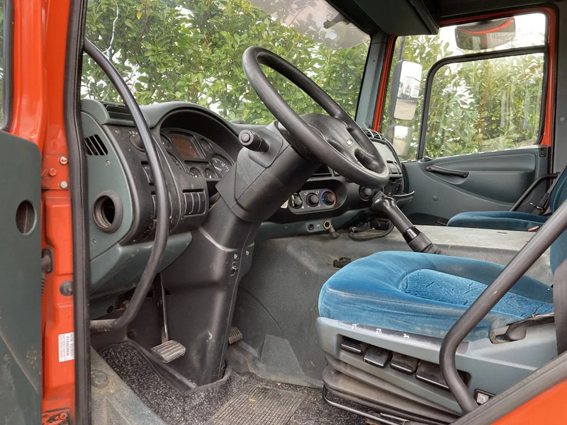 DAF CF65.180 Euro3 Manual / Laadklep - Вантажівка шасі: фото 5 DAF CF65.180 Euro3 Manual / Laadklep - Вантажівка шасі: фото 5