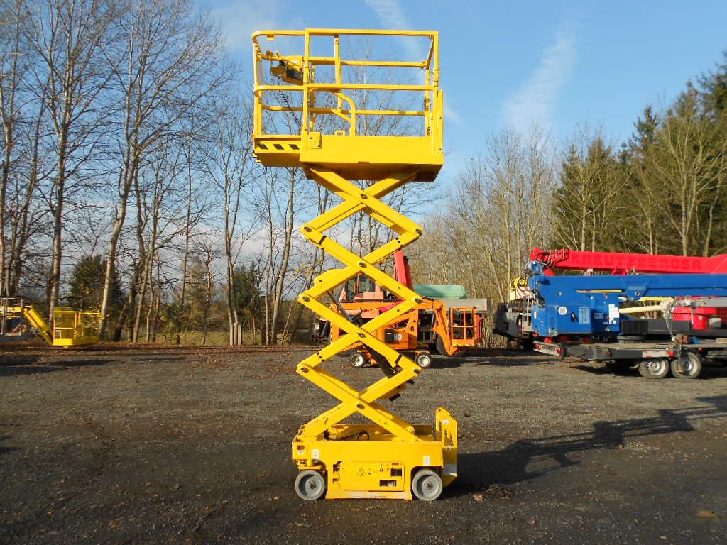 Genie GS 1330, Scherenarbeitsbühne Genie 5,9 m - Автовишка: фото 4 Genie GS 1330, Scherenarbeitsbühne Genie 5,9 m - Автовишка: фото 4