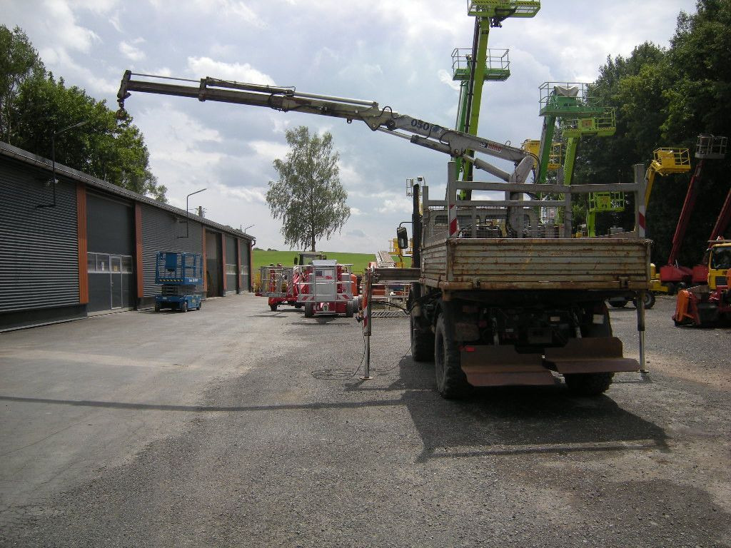Mercedes-Benz Unimog U1250 mit Kran MKG 105 - Малотоннажний самоскид: фото 4 Mercedes-Benz Unimog U1250 mit Kran MKG 105 - Малотоннажний самоскид: фото 4