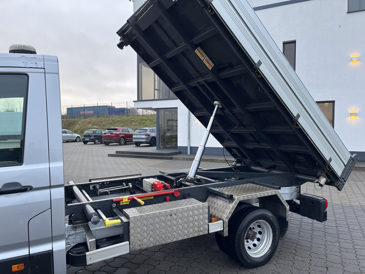 MAN TGE 3.180 4x2 Zwillingsbereift - Малотоннажний самоскид: фото 2 MAN TGE 3.180 4x2 Zwillingsbereift - Малотоннажний самоскид: фото 2