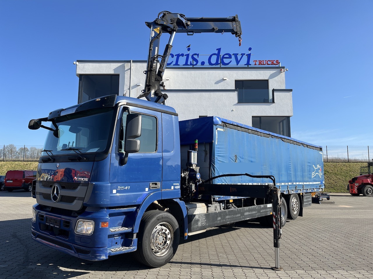 Mercedes-Benz 2541 6x2 Atlas 135.2E Pritsche 8,20 m Ausziehbar - Тентована вантажівка, Вантажівка з маніпулятором: фото 1 Mercedes-Benz 2541 6x2 Atlas 135.2E Pritsche 8,20 m Ausziehbar - Тентована вантажівка, Вантажівка з маніпулятором: фото 1