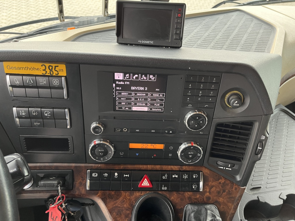 Mercedes-Benz Actros 2545 6x2 Atlas 265-A6 Lenk- Liftachse - Вантажівка з маніпулятором, Бортова вантажівка/ Платформа: фото 3 Mercedes-Benz Actros 2545 6x2 Atlas 265-A6 Lenk- Liftachse - Вантажівка з маніпулятором, Бортова вантажівка/ Платформа: фото 3