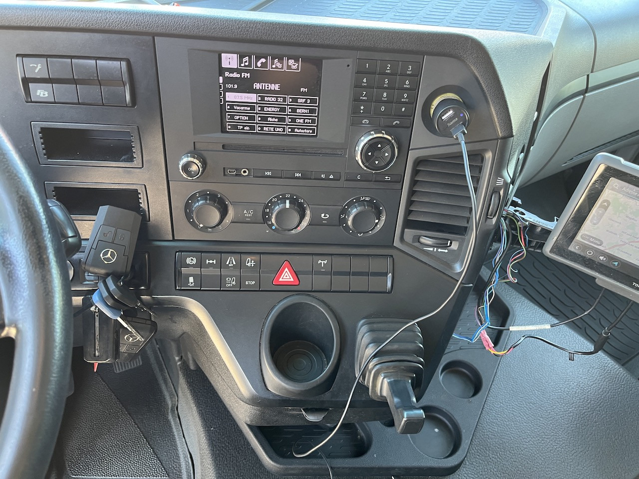 Mercedes-Benz Antos 1840 4x4 HAD LBW Kühlung Flüssigstickstoff - Рефрижератор вантажівка: фото 2 Mercedes-Benz Antos 1840 4x4 HAD LBW Kühlung Flüssigstickstoff - Рефрижератор вантажівка: фото 2