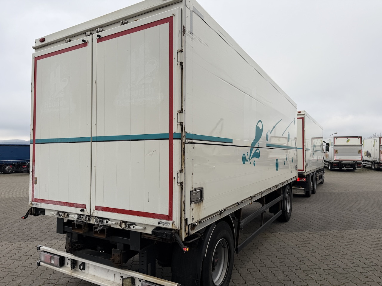 Scania R 450 6x2 Geränkezug + Orten Anhänger - Вантажівка з закритим кузовом: фото 5 Scania R 450 6x2 Geränkezug + Orten Anhänger - Вантажівка з закритим кузовом: фото 5