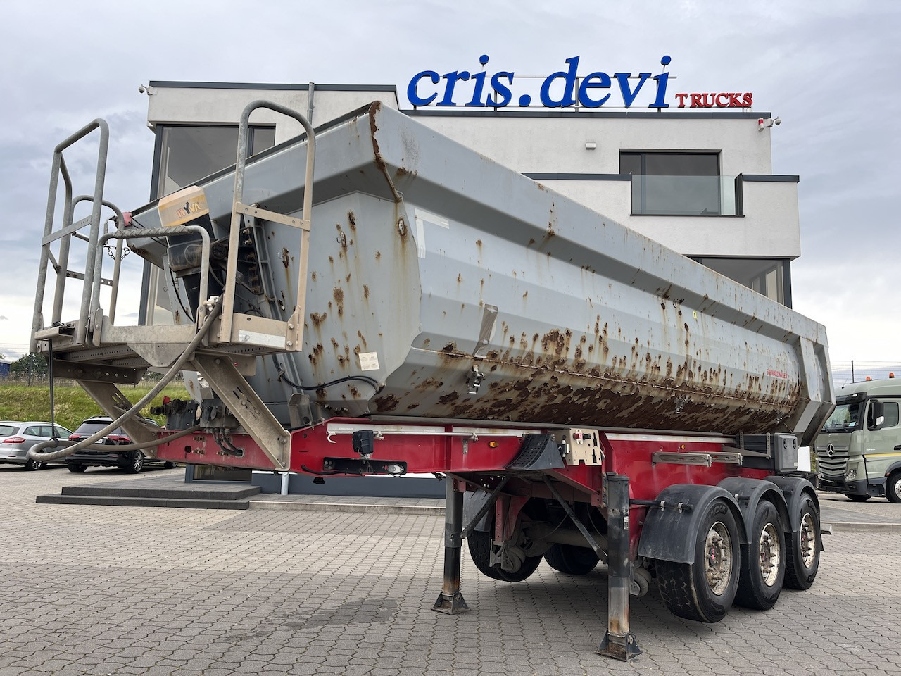 Schwarzmüller SK Kippauflieger Stahlmulde Liftachse - Самоскид напівпричіп: фото 1 Schwarzmüller SK Kippauflieger Stahlmulde Liftachse - Самоскид напівпричіп: фото 1