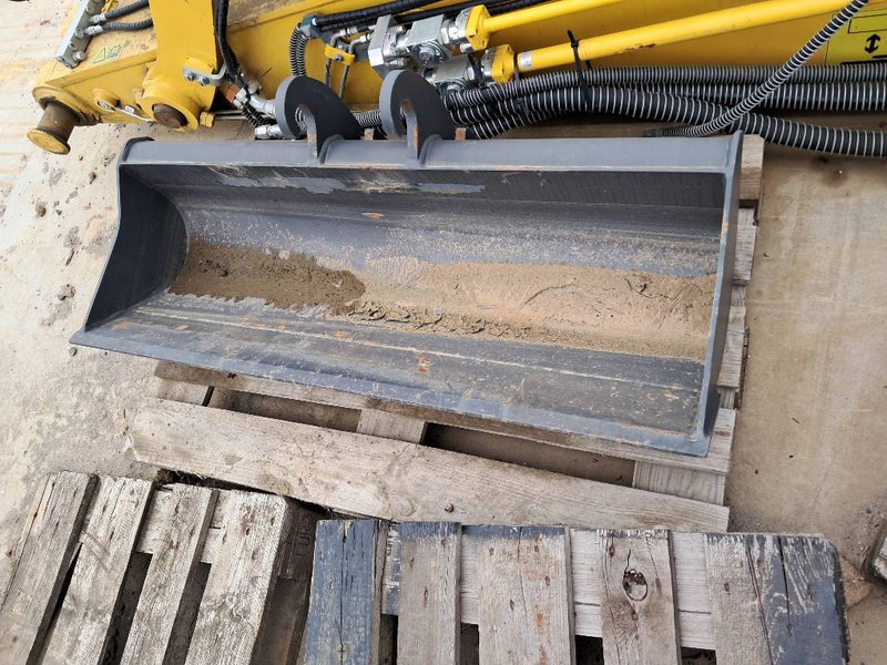 Komatsu PC24MR-5 NEW BUCKET SET + QC - Ківш в категорії Будівельна техніка: фото 2 Komatsu PC24MR-5 NEW BUCKET SET + QC - Ківш в категорії Будівельна техніка: фото 2