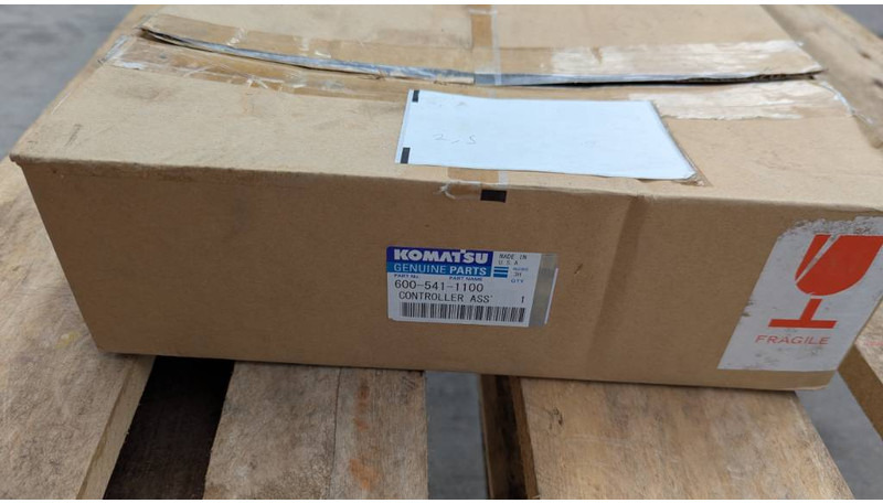 Komatsu PC490LC-11 CONTROLLER ASSY 600-541-1100 - Електрична система в категорії Будівельна техніка: фото 2 Komatsu PC490LC-11 CONTROLLER ASSY 600-541-1100 - Електрична система в категорії Будівельна техніка: фото 2