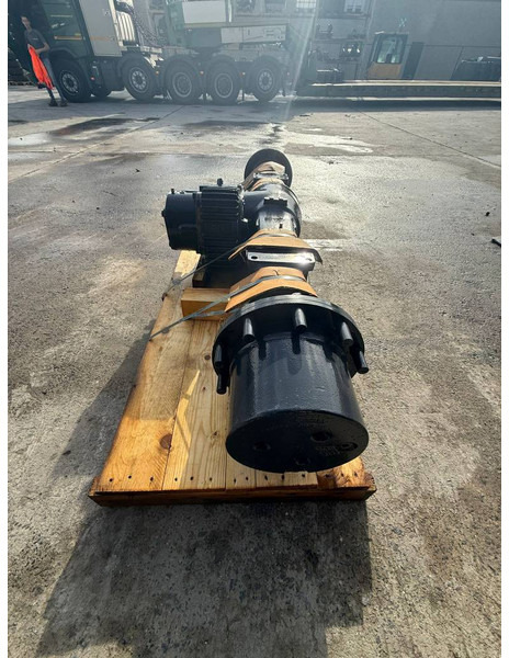 Komatsu PW140-7 REAR AXLE ASSEMBLY 20E-22-32000 - Вісь та запчастини в категорії Будівельна техніка: фото 5 Komatsu PW140-7 REAR AXLE ASSEMBLY 20E-22-32000 - Вісь та запчастини в категорії Будівельна техніка: фото 5