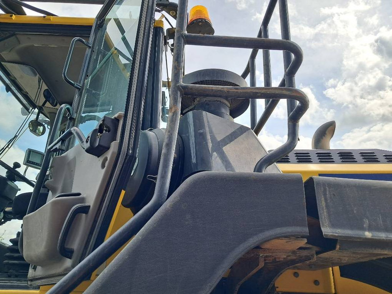 Komatsu WA480-8 - Колісний навантажувач: фото 2 Komatsu WA480-8 - Колісний навантажувач: фото 2