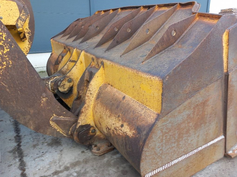 Komatsu WA500-7 - Колісний навантажувач: фото 5 Komatsu WA500-7 - Колісний навантажувач: фото 5