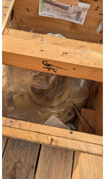 Komatsu WA800-8 SHAFT 42C-13-22520 - Коробка передач в категорії Будівельна техніка: фото 4 Komatsu WA800-8 SHAFT 42C-13-22520 - Коробка передач в категорії Будівельна техніка: фото 4