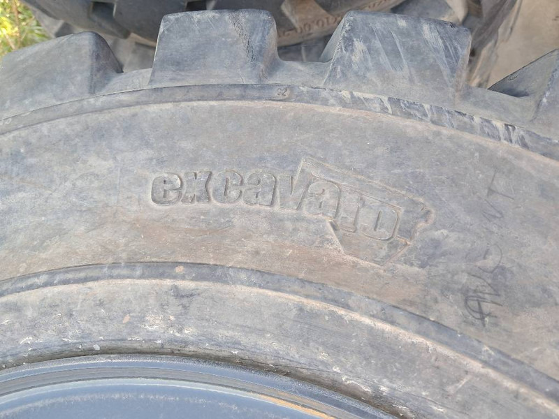 Trelleborg Excavator 10.00-20 SOLID (8 tyres) - Шини і диски в категорії Будівельна техніка: фото 4 Trelleborg Excavator 10.00-20 SOLID (8 tyres) - Шини і диски в категорії Будівельна техніка: фото 4