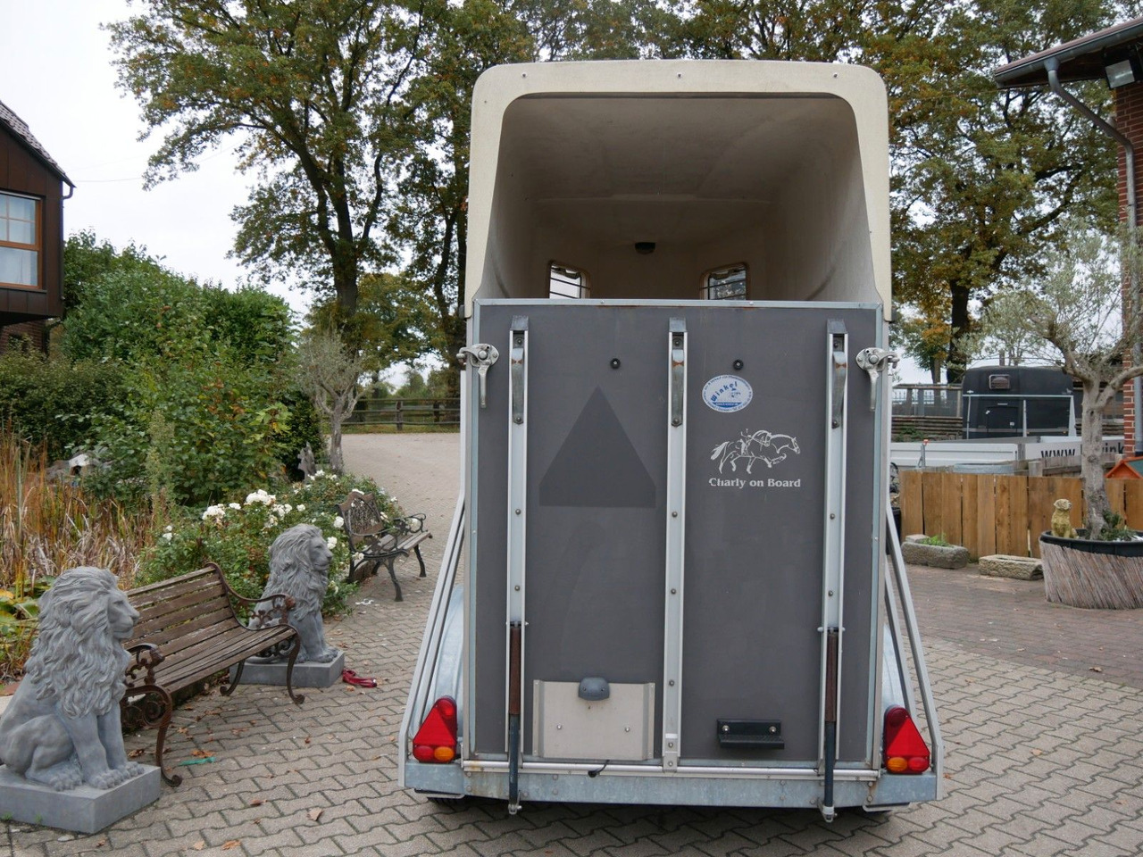 Blomert 1,5 Pferde Holz Poly - Для перевезення худоби причіп: фото 2 Blomert 1,5 Pferde Holz Poly - Для перевезення худоби причіп: фото 2