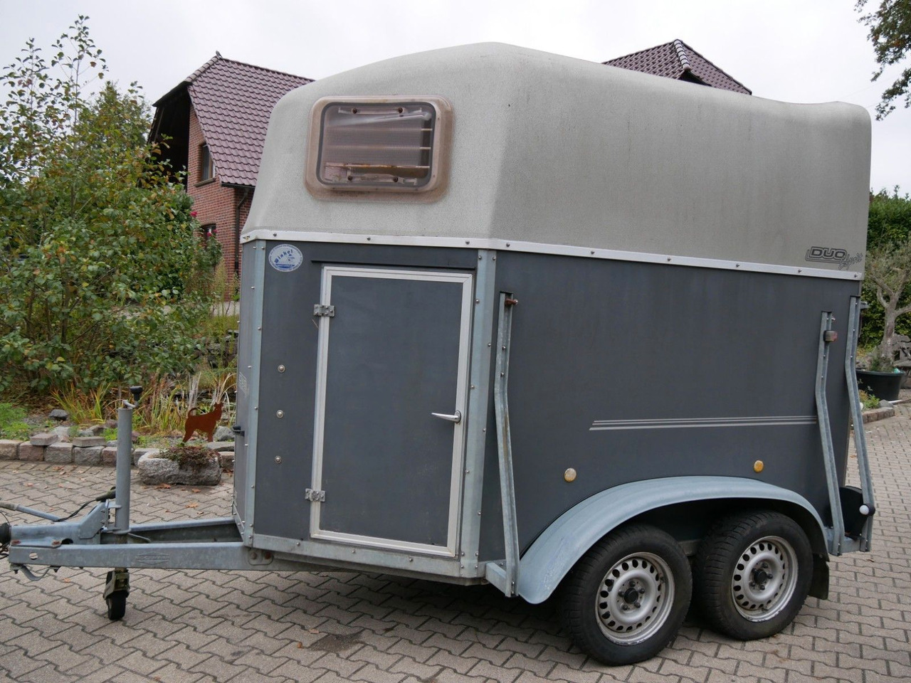 Böckmann Duo Esprit mit Sattelkammer - Для перевезення худоби причіп: фото 1 Böckmann Duo Esprit mit Sattelkammer - Для перевезення худоби причіп: фото 1