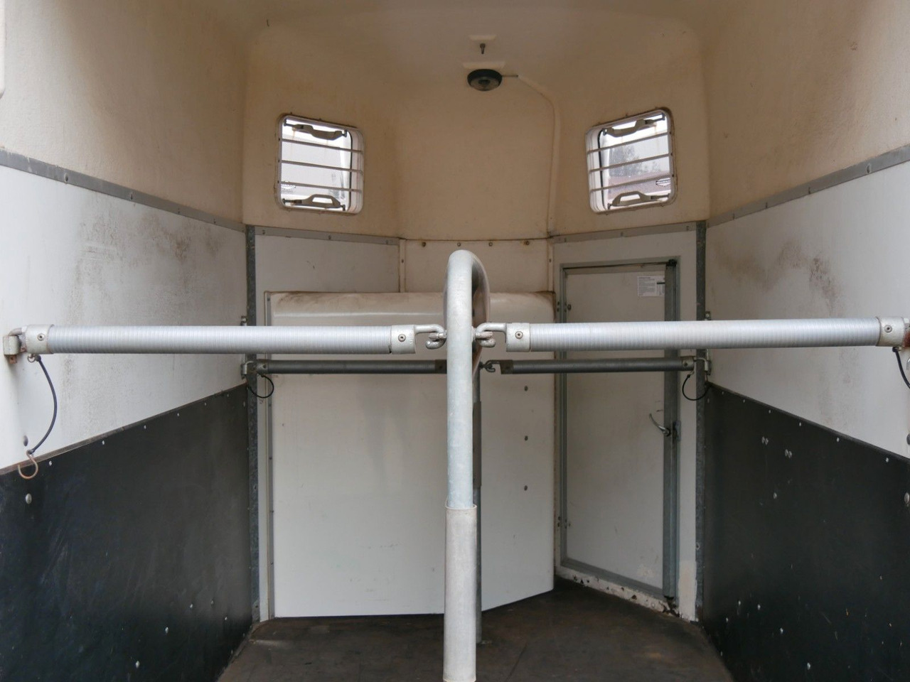 Böckmann Duo  mit Sattelkammer - Для перевезення худоби причіп: фото 4 Böckmann Duo  mit Sattelkammer - Для перевезення худоби причіп: фото 4