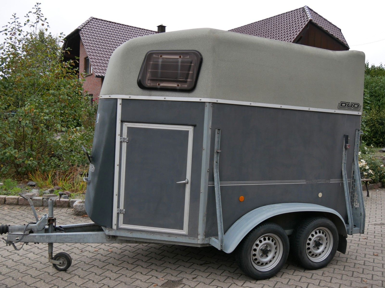 Böckmann Duo  mit Sattelkammer - Для перевезення худоби причіп: фото 1 Böckmann Duo  mit Sattelkammer - Для перевезення худоби причіп: фото 1