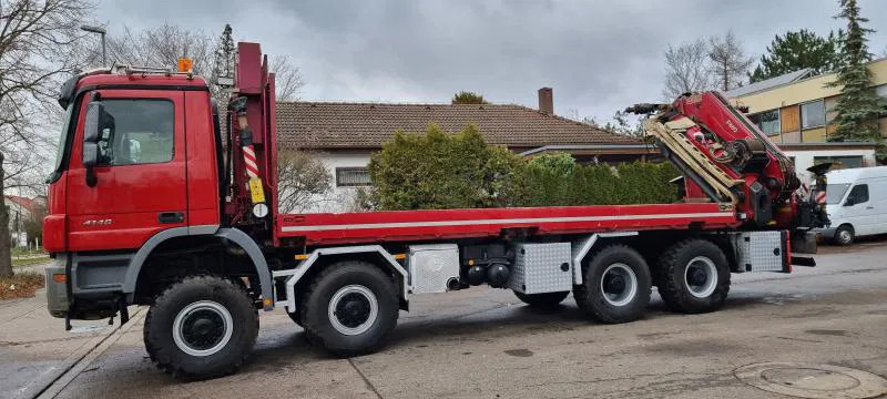 Mercedes-Benz AK 8X8 FASSI 660 EINZELBER SEILWINDE - Вантажівка з маніпулятором: фото 1 Mercedes-Benz AK 8X8 FASSI 660 EINZELBER SEILWINDE - Вантажівка з маніпулятором: фото 1