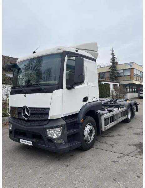 Mercedes-Benz Actros 2543 BL 6x2 MEILLER Abroller TÜV NEU! - Гаковий мультиліфт вантажівка: фото 1 Mercedes-Benz Actros 2543 BL 6x2 MEILLER Abroller TÜV NEU! - Гаковий мультиліфт вантажівка: фото 1