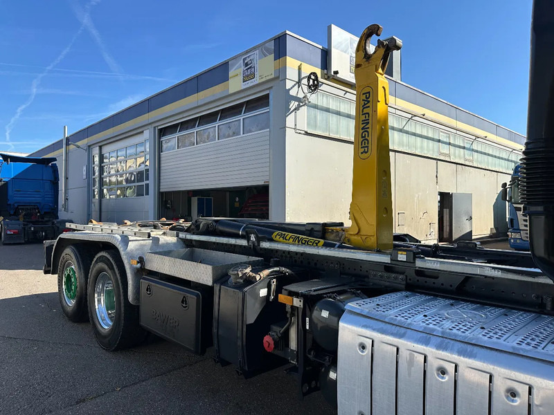 Mercedes-Benz Arocs 2551 6X4*HAD*Abroller *Palfinger*Euro6D*Intarder - Гаковий мультиліфт вантажівка: фото 4 Mercedes-Benz Arocs 2551 6X4*HAD*Abroller *Palfinger*Euro6D*Intarder - Гаковий мультиліфт вантажівка: фото 4