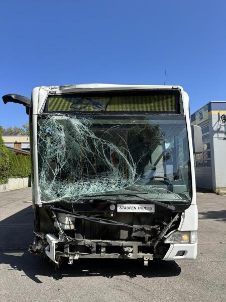 Mercedes MB O 530 Citaro Klima 299 PS Unfallfahrzeug! - Міський автобус: фото 3 Mercedes MB O 530 Citaro Klima 299 PS Unfallfahrzeug! - Міський автобус: фото 3
