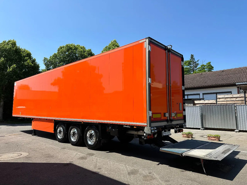 Schmitz Cargobull 3 x T-Kühl SLX*Spectrum*Bi-Temp*Doppelst.*LENK*LBW*blumenbreit*PHARMA - Рефрижератор напівпричіп: фото 4 Schmitz Cargobull 3 x T-Kühl SLX*Spectrum*Bi-Temp*Doppelst.*LENK*LBW*blumenbreit*PHARMA - Рефрижератор напівпричіп: фото 4
