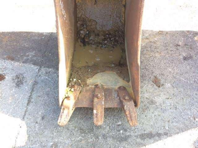 CATERPILLAR 430mm - type tractopelle - Ківш екскаватора: фото 2 CATERPILLAR 430mm - type tractopelle - Ківш екскаватора: фото 2