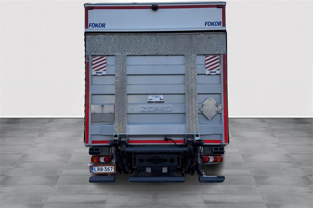 Mercedes-Benz ATEGO 1224L UMPIKORI + PL - Вантажівка з закритим кузовом: фото 4 Mercedes-Benz ATEGO 1224L UMPIKORI + PL - Вантажівка з закритим кузовом: фото 4