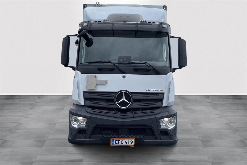Mercedes-Benz Actros 1827 4x2 8,7m umpikori+PL nostin - Ізотермічна вантажівка: фото 3 Mercedes-Benz Actros 1827 4x2 8,7m umpikori+PL nostin - Ізотермічна вантажівка: фото 3
