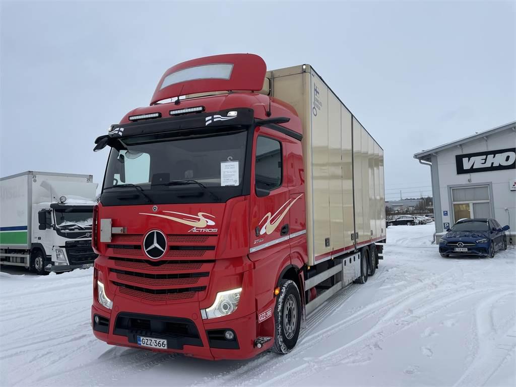 Mercedes-Benz Actros 5L 2553L Piako KSA rahtikori 9,5M - Вантажівка з закритим кузовом: фото 1 Mercedes-Benz Actros 5L 2553L Piako KSA rahtikori 9,5M - Вантажівка з закритим кузовом: фото 1