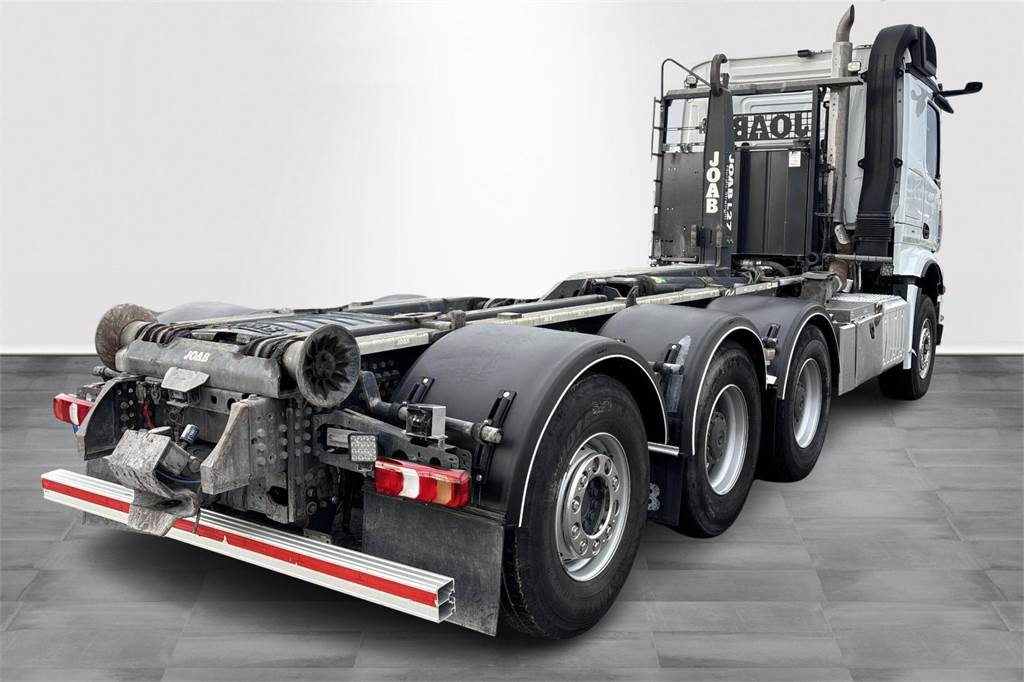 Mercedes-Benz Arocs 3253 8x4 koukkulaite - Гаковий мультиліфт вантажівка: фото 5 Mercedes-Benz Arocs 3253 8x4 koukkulaite - Гаковий мультиліфт вантажівка: фото 5