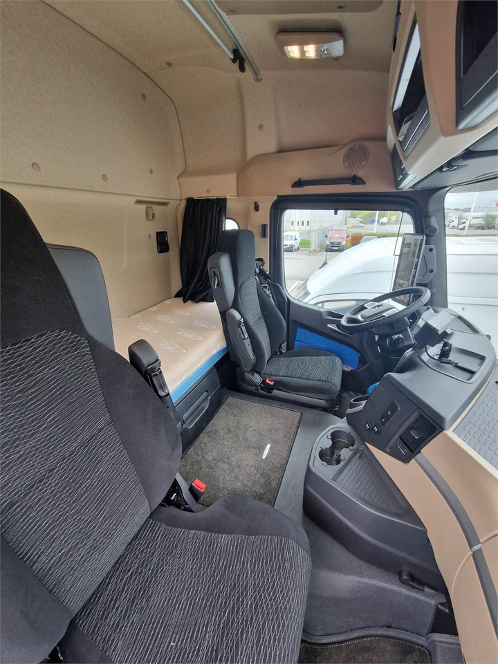 Mercedes-Benz Arocs 5 3253 8x4 L NLA MULTILIFT 24SL 5800 - Гаковий мультиліфт вантажівка: фото 4 Mercedes-Benz Arocs 5 3253 8x4 L NLA MULTILIFT 24SL 5800 - Гаковий мультиліфт вантажівка: фото 4