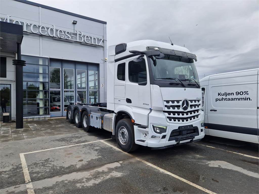 Mercedes-Benz Arocs 5 3253 8x4 L NLA MULTILIFT 24SL 5800 - Гаковий мультиліфт вантажівка: фото 1 Mercedes-Benz Arocs 5 3253 8x4 L NLA MULTILIFT 24SL 5800 - Гаковий мультиліфт вантажівка: фото 1