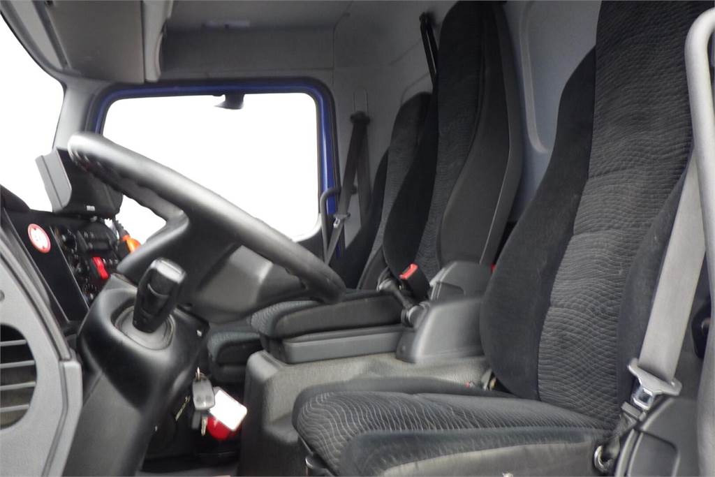 Interior photo 1: Вантажівка з закритим кузовом Mercedes-Benz Atego 1323L Ksa-kori + PL