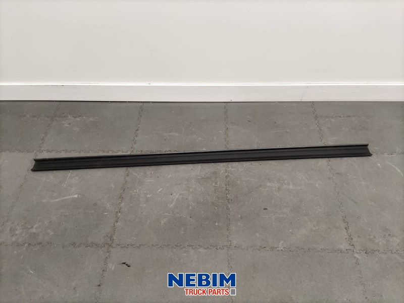 Volvo Volvo - 82639126 - Flap boven links 169cm - Запчастини в категорії Вантажівки: фото 2 Volvo Volvo - 82639126 - Flap boven links 169cm - Запчастини в категорії Вантажівки: фото 2