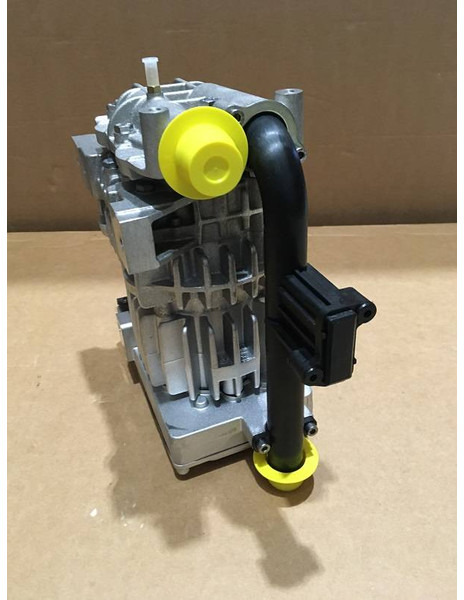 Volvo VOE 22425313 Luftpumpe COMBUSTION AIR BLOWER - Двигун в категорії Будівельна техніка: фото 2 Volvo VOE 22425313 Luftpumpe COMBUSTION AIR BLOWER - Двигун в категорії Будівельна техніка: фото 2