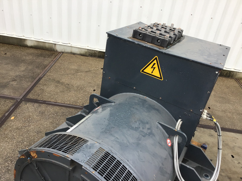 Stamford PI734E2 LOOSE GENERATOR 1900KVA NEW - Електричний генератор: фото 2 Stamford PI734E2 LOOSE GENERATOR 1900KVA NEW - Електричний генератор: фото 2
