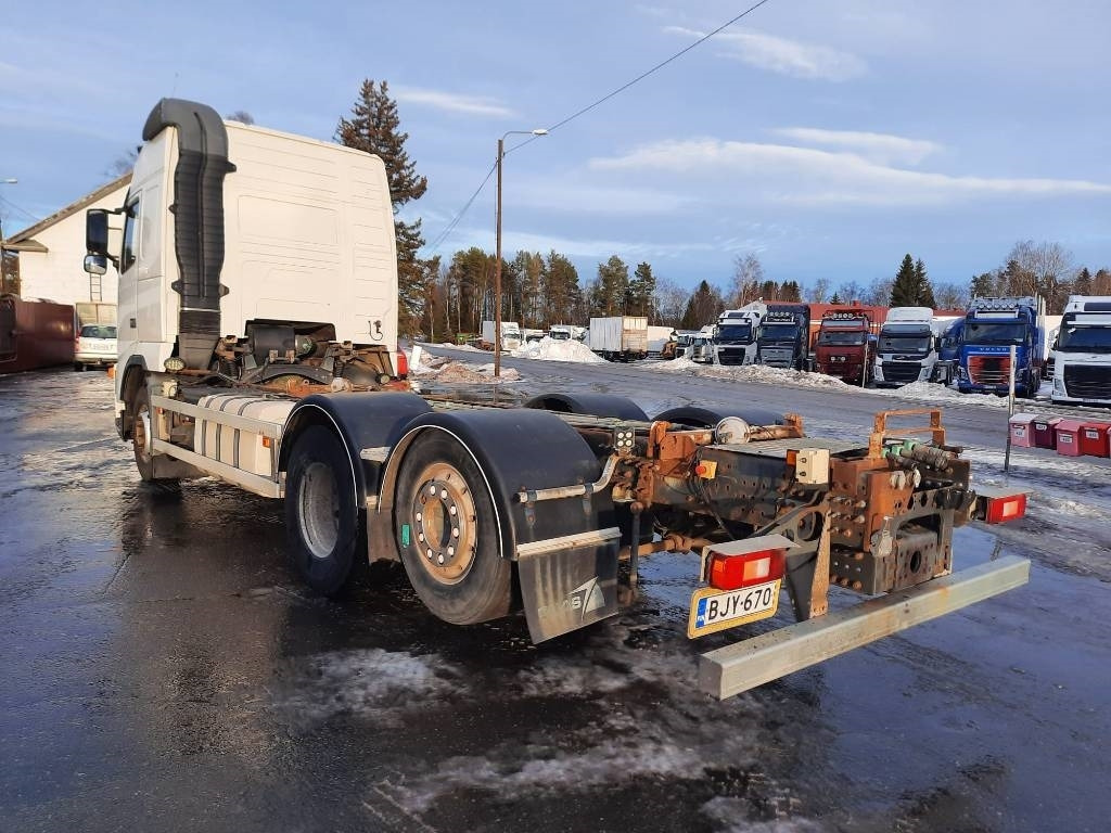 Volvo FH 13 440 - Вантажівка шасі: фото 3 Volvo FH 13 440 - Вантажівка шасі: фото 3