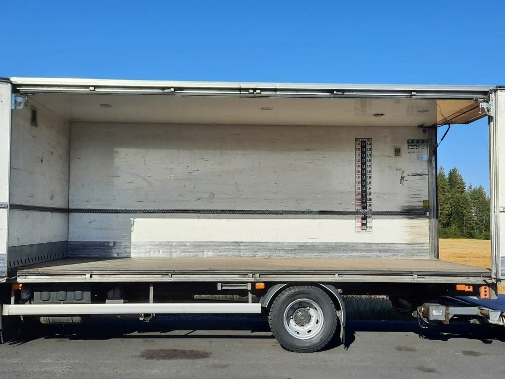 Volvo FL 240 - Вантажівка з закритим кузовом: фото 5 Volvo FL 240 - Вантажівка з закритим кузовом: фото 5