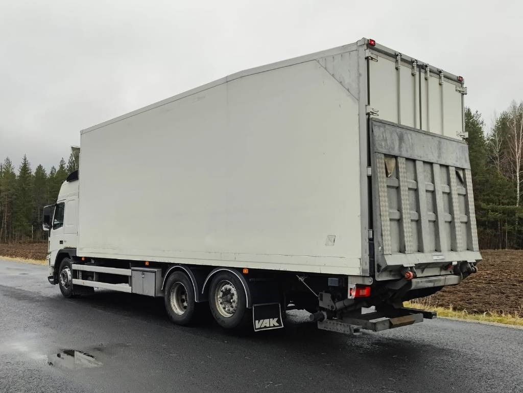 Volvo FM 13 - Вантажівка з закритим кузовом: фото 4 Volvo FM 13 - Вантажівка з закритим кузовом: фото 4