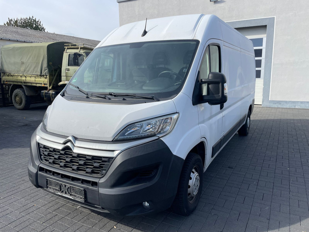 Citroën Jumper 35 L3H2 BlueHDi 165 - Суцільнометалевий фургон: фото 3 Citroën Jumper 35 L3H2 BlueHDi 165 - Суцільнометалевий фургон: фото 3