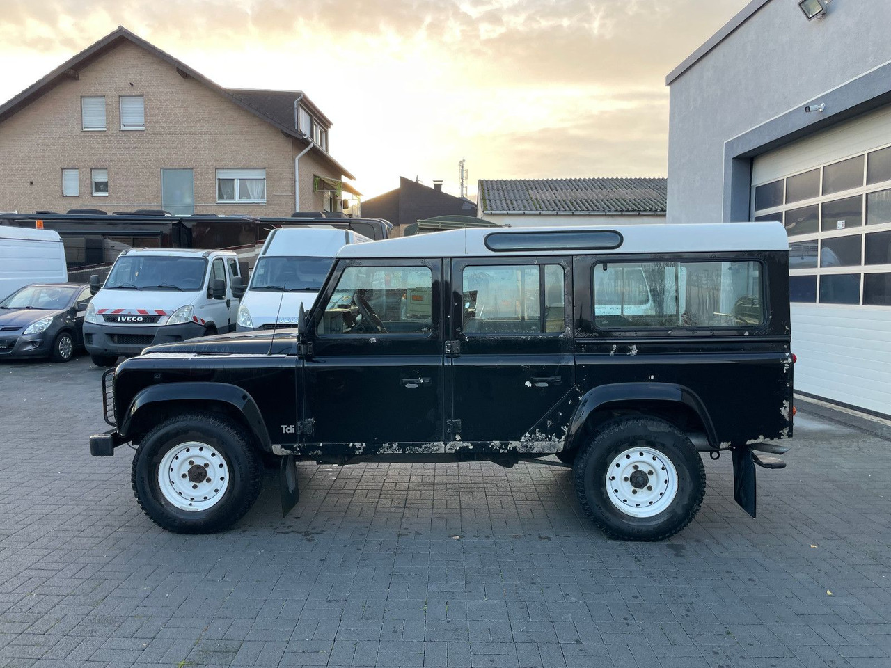 Land Rover Defender 110 SW 2.5 TD , Wohnm.Zulassung, 1.Hand - Позашляховик: фото 5 Land Rover Defender 110 SW 2.5 TD , Wohnm.Zulassung, 1.Hand - Позашляховик: фото 5