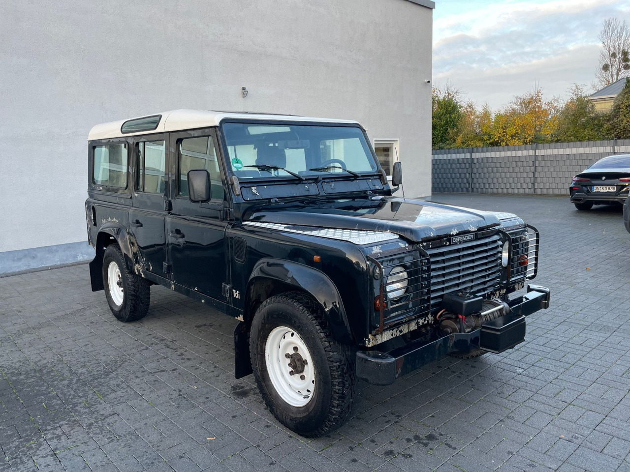 Land Rover Defender 110 SW 2.5 TD , Wohnm.Zulassung, 1.Hand - Позашляховик: фото 1 Land Rover Defender 110 SW 2.5 TD , Wohnm.Zulassung, 1.Hand - Позашляховик: фото 1