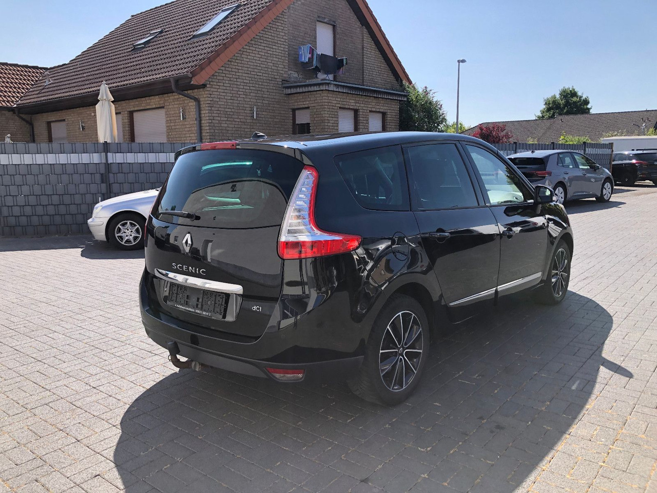 Renault Scenic Grand 2.0 dCi 150 BOSE Edition,Automatik - Пасажирський фургон: фото 2 Renault Scenic Grand 2.0 dCi 150 BOSE Edition,Automatik - Пасажирський фургон: фото 2