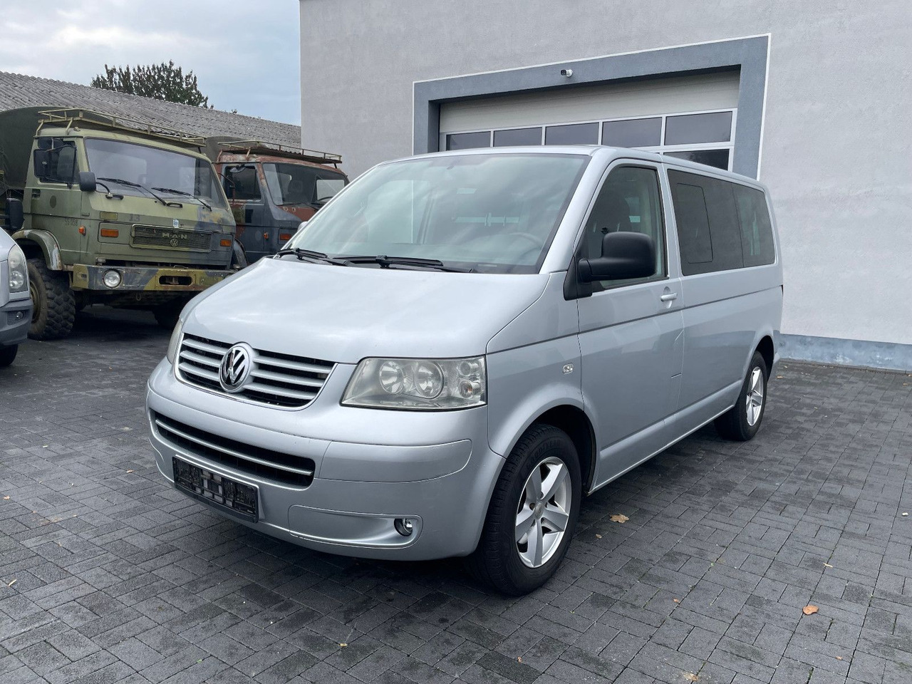Volkswagen T5 2.5 TDi Caravelle 4Motion 8-Sitzer - Пасажирський фургон: фото 3 Volkswagen T5 2.5 TDi Caravelle 4Motion 8-Sitzer - Пасажирський фургон: фото 3