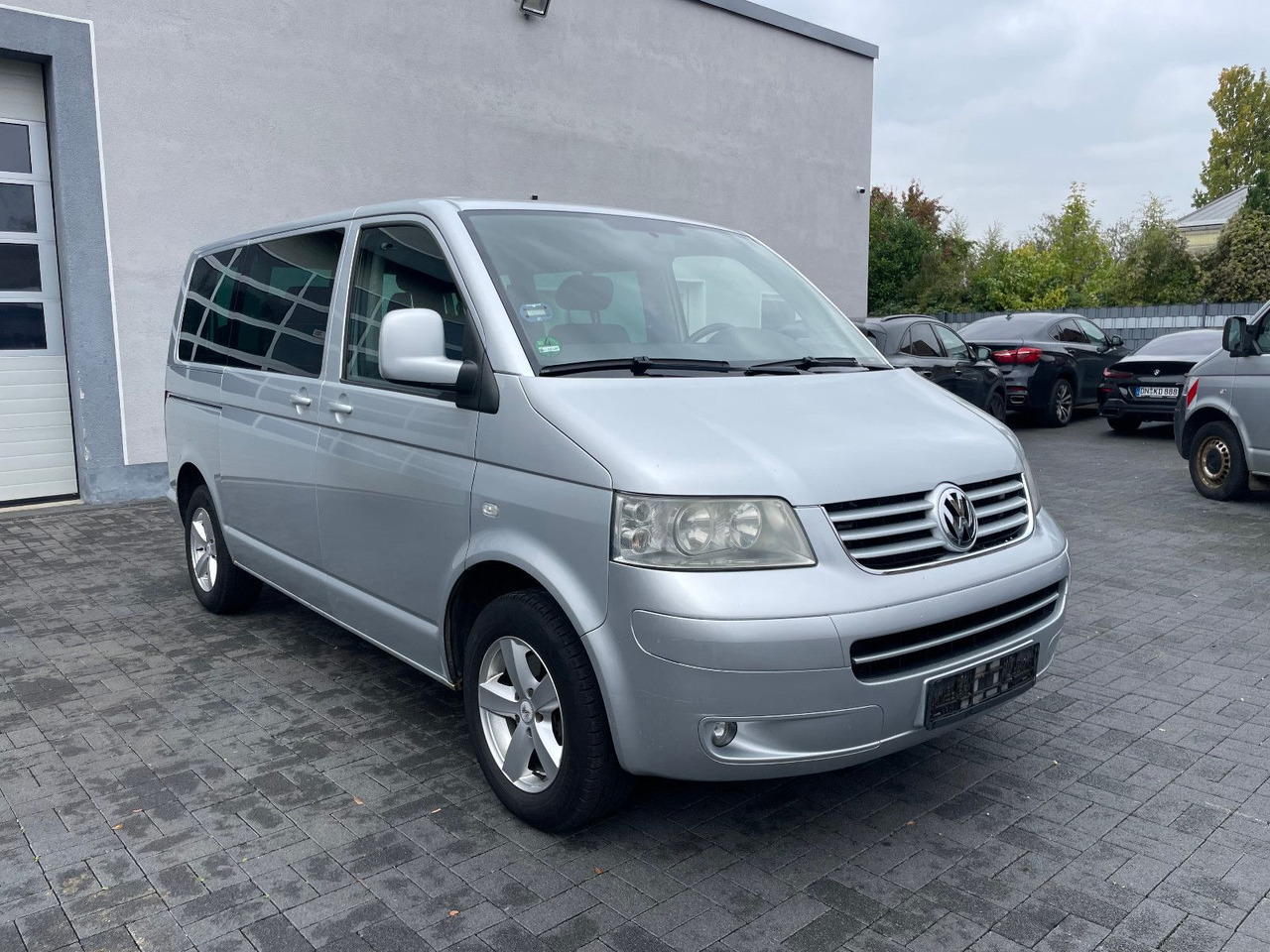 Volkswagen T5 2.5 TDi Caravelle 4Motion 8-Sitzer - Пасажирський фургон: фото 1 Volkswagen T5 2.5 TDi Caravelle 4Motion 8-Sitzer - Пасажирський фургон: фото 1