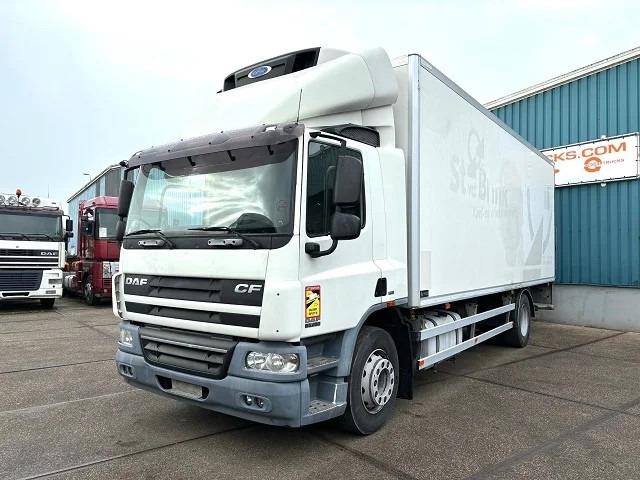 DAF CF 65.250 COOLING TRUCK WITH CARRIER D/E COOLER (EURO 5 / AS-TRONIC / 2.500 KG. LOADING PLATFORM) - Ізотермічна вантажівка: фото 1 DAF CF 65.250 COOLING TRUCK WITH CARRIER D/E COOLER (EURO 5 / AS-TRONIC / 2.500 KG. LOADING PLATFORM) - Ізотермічна вантажівка: фото 1