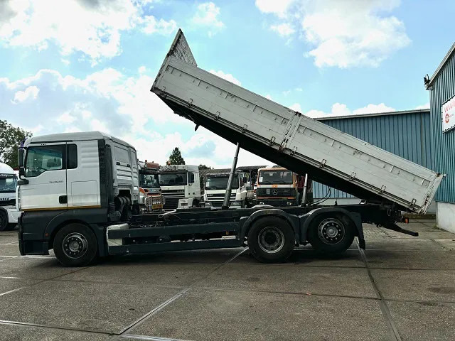 MAN TGA 26.410 XL 6x2 KIPPER (6-CILINDER HEADS) (ZF16 MANUAL GEARBOX / LIFT-AXLE / HYDRAULIC KIT / AIRCONDITIONING) - Самоскид вантажівка: фото 5 MAN TGA 26.410 XL 6x2 KIPPER (6-CILINDER HEADS) (ZF16 MANUAL GEARBOX / LIFT-AXLE / HYDRAULIC KIT / AIRCONDITIONING) - Самоскид вантажівка: фото 5
