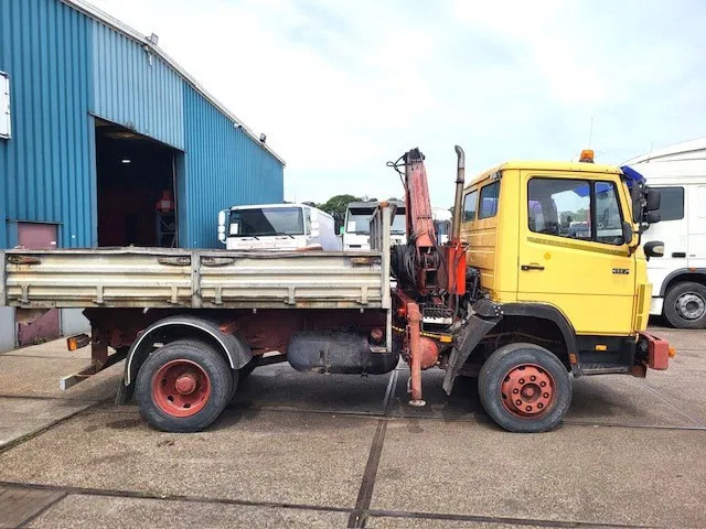 Mercedes-Benz 1117 K (6-CILINDER) KIPPER WITH FERRARI CRANE (FULL STEEL SUSPENSION / MANUAL GEARBOX / P.T.O.) - Самоскид вантажівка, Вантажівка з маніпулятором: фото 4 Mercedes-Benz 1117 K (6-CILINDER) KIPPER WITH FERRARI CRANE (FULL STEEL SUSPENSION / MANUAL GEARBOX / P.T.O.) - Самоскид вантажівка, Вантажівка з маніпулятором: фото 4